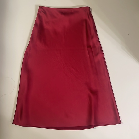 Club Monaco Satin Skirt - Picture 3 of 4